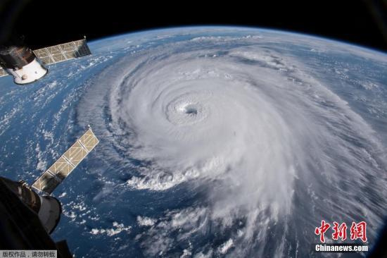 太空中俯瞰飓风“佛罗伦斯”。