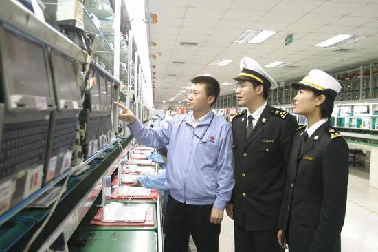 全国首家加工贸易联网监管试点企业在广州海关试点。