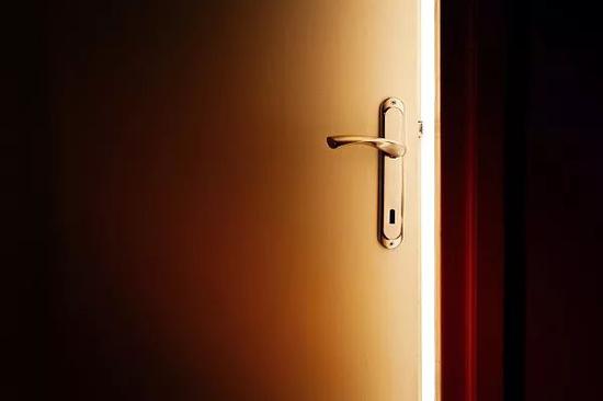 妻子家中卧室被害 看似入室盗窃杀人的背后是这样