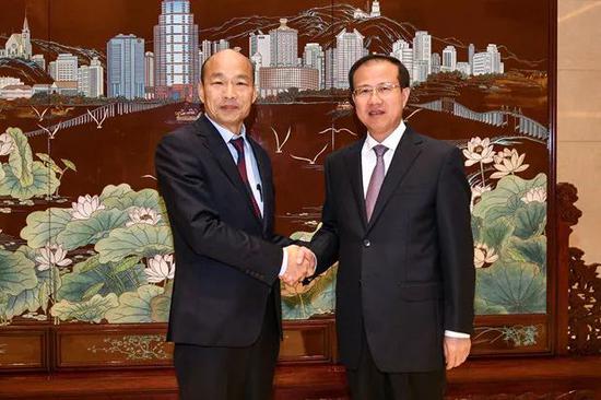 3月23日,澳門中聯辦主任傅自應會見高雄市市長韓國瑜。(圖片來源:中央政府駐澳門聯絡辦公室)