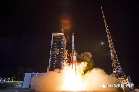 长三乙火箭发射北斗卫星导航系统第44颗卫星(史啸 摄)