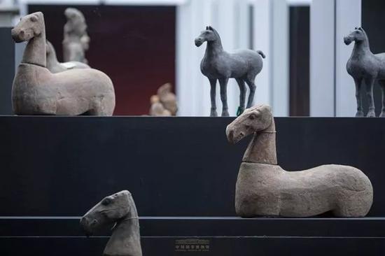 ����Ӱ������