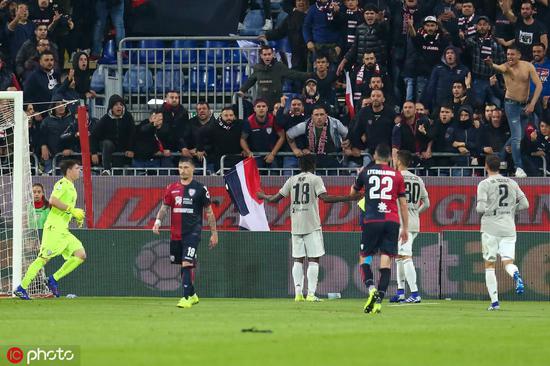 Ī������������18�ţ�������������ʾ����IC Photos��