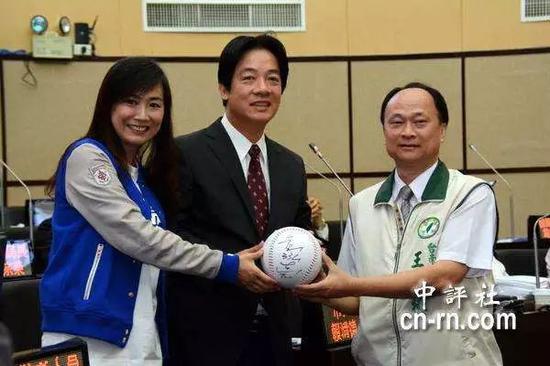 尙8平台·三个20、东风41、隐身无人机……这些新型装备首次亮相国庆阅兵