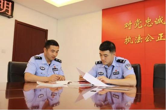 汇丰在线客户端,拉横幅、送鲜花 贵州亚运健儿赵长虹载誉而归