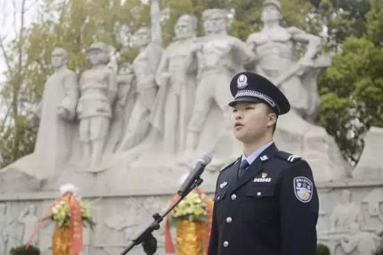博彩门户网址·天越冷这菜越好吃,每次烧一盘,吃到撑还停不下来,味道真太香了