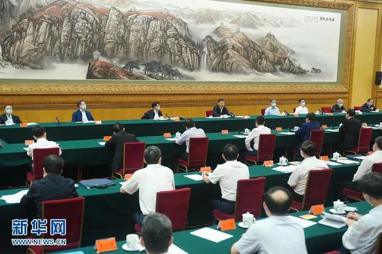 7月21日,习近平在京主持召开企业家座谈会并发表重要讲话(图源:新华社)