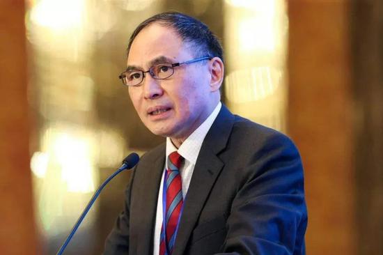 新加披国立大学东亚研究所传授 郑永年