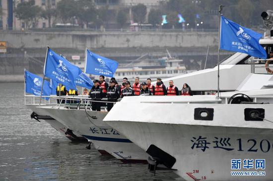 2020年12月31日,长江流域重点水域“十年禁渔”周全启动运动(重庆分会场)在重庆江北嘴法律船舶船埠举办。新华社记者 唐奕 摄