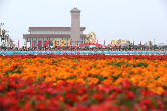 7月1日上午,庆祝中国共产党成立100周年大会在北京天安门广场隆重举行。新华社记者 殷刚 摄