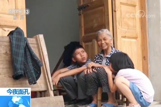 这个“校长爷爷” 让257个孩子有了家