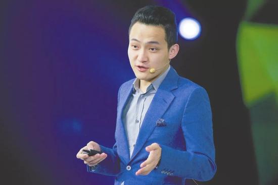 vwin德赢app官网 - 男子醉酒打车回家,脸被偷了...