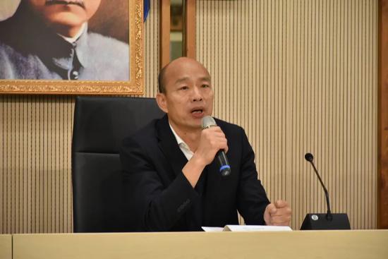  韩国瑜销假回归市政首日召开记者会