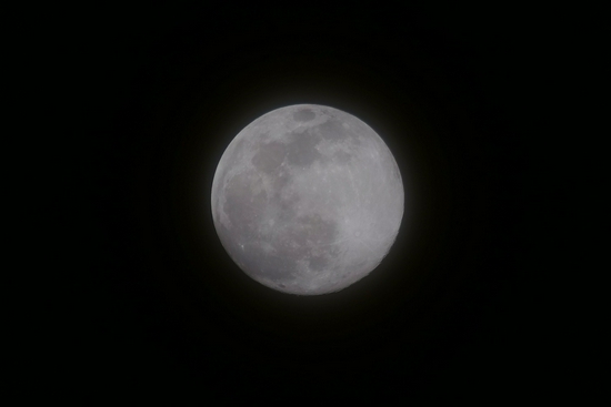 年度最小满月即将亮相 这份“超级小月亮”科普请查收！