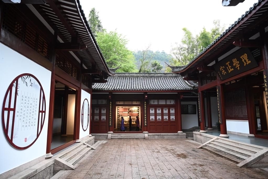 2021年3月21日拍摄的福建武夷山朱熹园武夷精舍。新华社记者 姜克红 摄