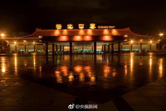 受台风山竹影响 珠海澳门间三口岸暂停通关