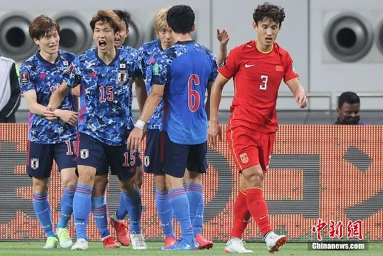北京时间9月7日晚,卡塔尔哈里法国际体育场进行世预赛亚洲区12强赛,中国男足一球小负日本吃下第二场败仗。图片来源:视觉中国
