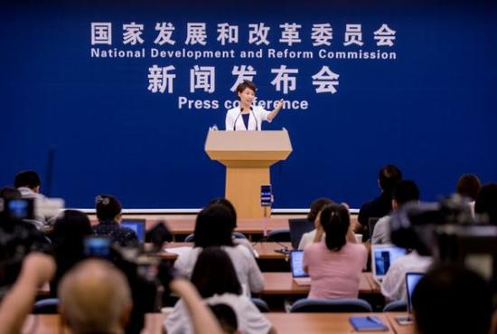 ▲7月16日,国家发展和改革委员会新闻发布会现场图。(国家发展和改革委员会网站)
