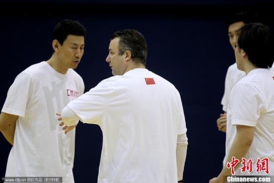 资料图：李楠此前多次担任中国男篮国家队助教。Alexander wang 摄 图片来源：CFP视觉中国