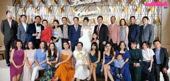 金杯国际娱乐最新优惠-“让利保份额”致六成车企净利下滑 前三季度新能源车企无一完成既定目标
