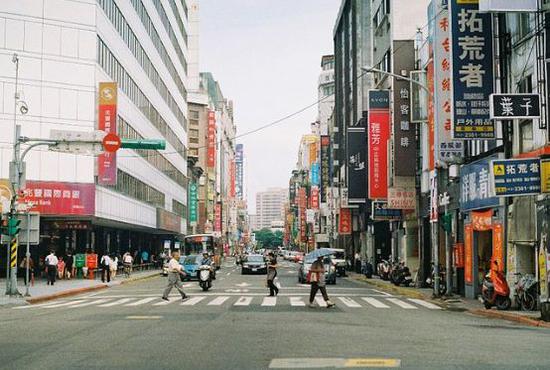 台湾街头游客稀少(来源/中国台湾网)