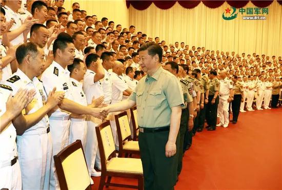 △2018-06-25,习近平亲切接见海军第十二次党代会全体代表和海军机关正师职以上领导干部。