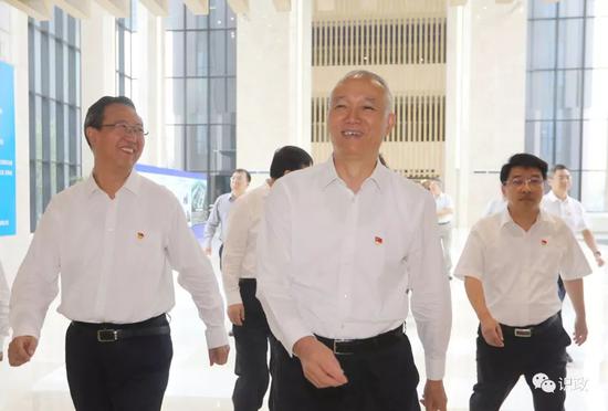 察看中航信运营情况