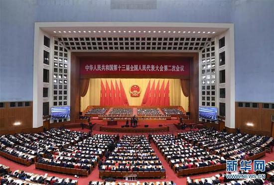 3月5日,第十三届全国人民代表大会第二次会议在北京人民大会堂开幕。(新华社记者 张领 摄)