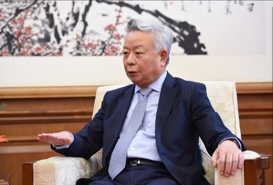 亚投行行长金立群 中新社 侯宇 摄