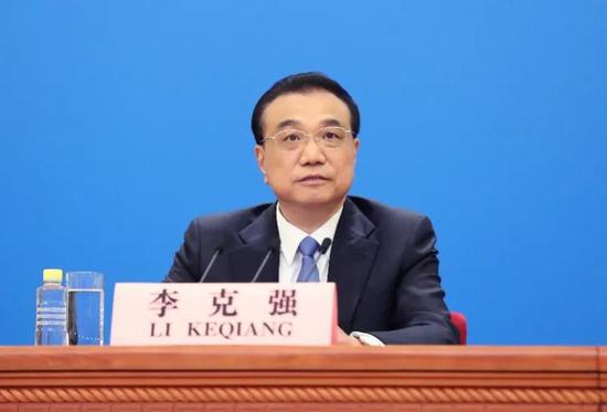 2020年5月28日,李克强总理出席记者会并回答中外记者提问。图源:新华社