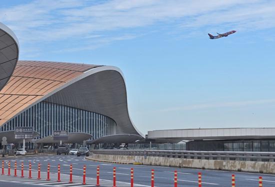 明天东航、南航共91个航班转场大兴机场