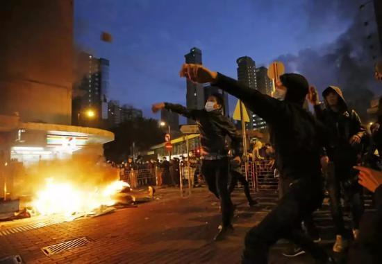 龍城娱乐场地址,这款拥有“AK-47血统”的无人机将改变未来战争?中国人研发的导弹实力更强!