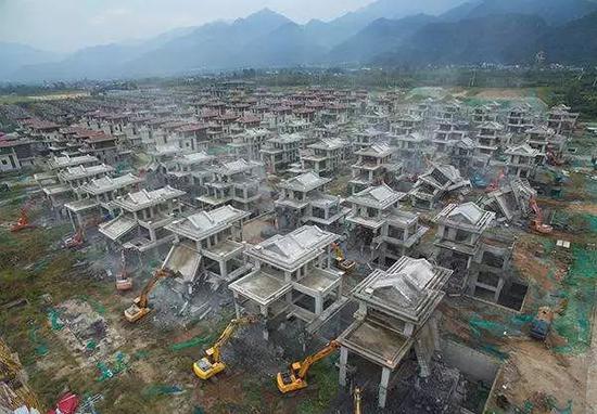 ����������������Υ������