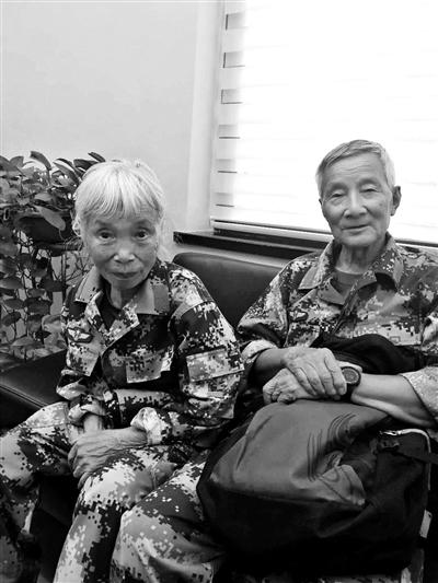 中国首位女空降兵捐赠千万积蓄 其为黄继光战友
