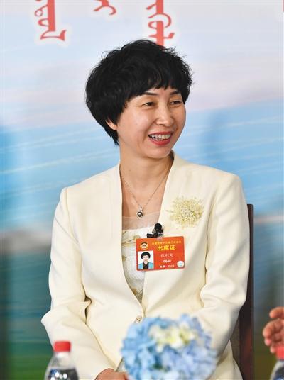 全国政协委员、内蒙古兴安盟副盟长张利文