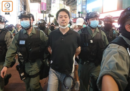 许智峯被警方拘捕(东网)