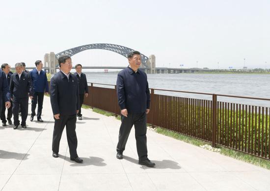 2020年5月12日,习近平在山西考察。新华社记者 李学仁 摄