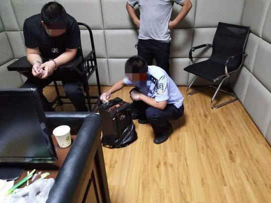 高薪招聘实为运毒骗局 两男子运毒11斤落网