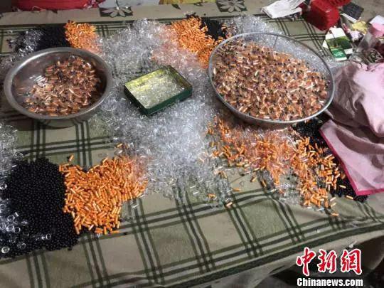 资料图:警方破获特大跨省制售假药、假保健品案。定远县公安局 供图