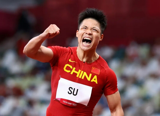 当地时间2021年8月1日，日本东京，2020东京奥运会田径男子100米半决赛，苏炳添9秒83晋级决赛，中国人首次登上奥运男子百米决赛赛场。