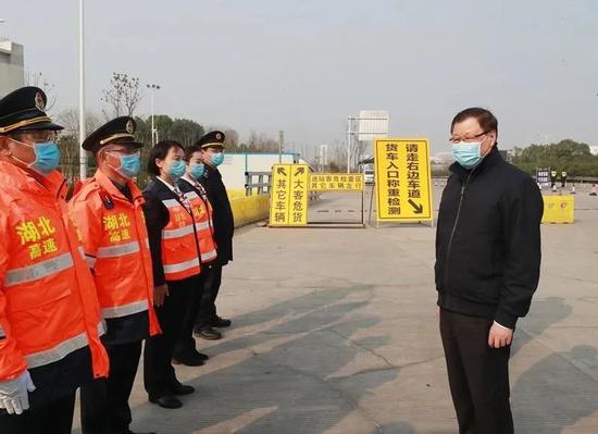 2月20日,他就曾在武汉市检查调研城市封控工作。