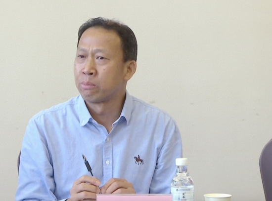 副部级市委书记当众动情哽咽 为何事？