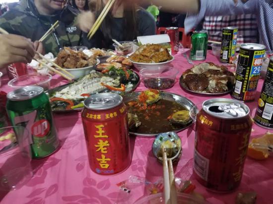 深圳一村长花9.1万摆62桌婚宴 纪工委:不违规