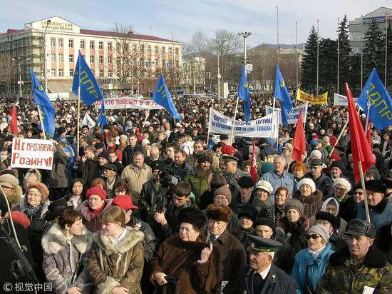 安倍讨岛记：得不到的永远在骚动