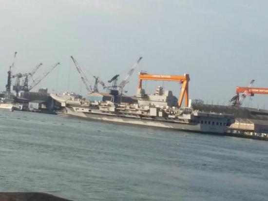 11月份的印度海军“维克兰特号航母 和17年没什么区别……图源:社交媒体