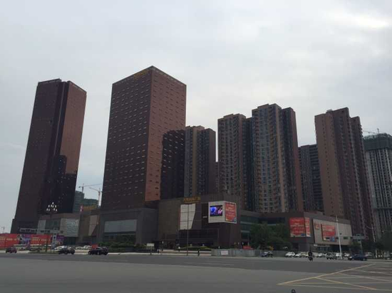 曾被评为成都十大新地标的天来国际广场,温江区多位官员因该项目受贿被查。