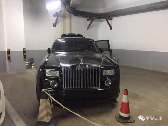 ＂小弟＂开百辆豪车接出狱＂大哥＂ 全团喜提无缝入狱