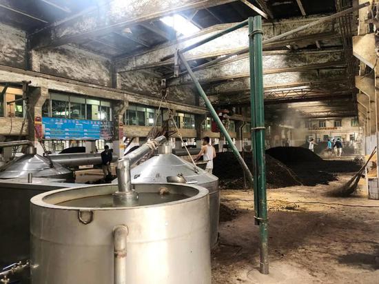 探访茅台镇：后袁仁国时代 万亿酒厂走向何方？