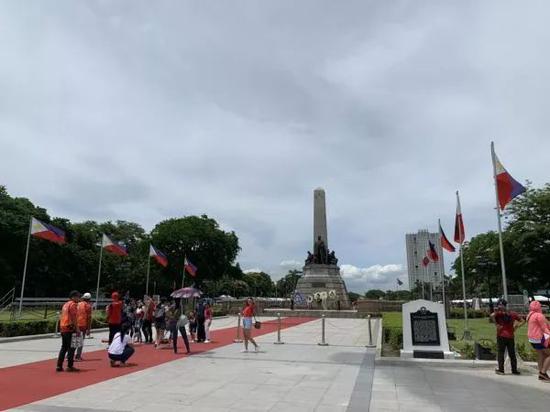 ▲2019年6月9日拍摄的黎刹广场(新华社记者 杨柯/摄)