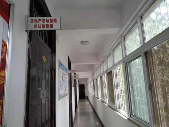 河南南阳烂尾楼盘业主自救:筹6200万 至今未交房